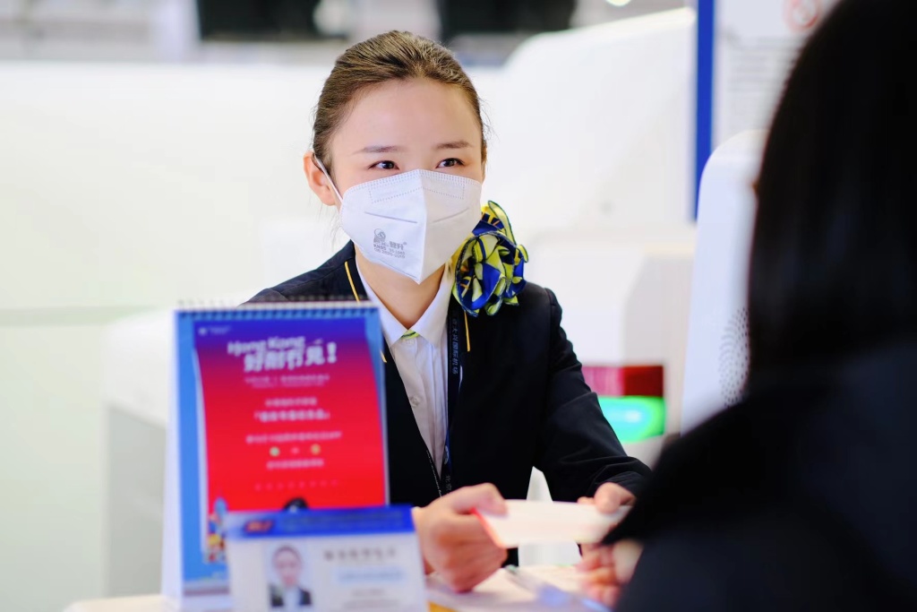 首新地服代理香港航空成功通航大兴机场